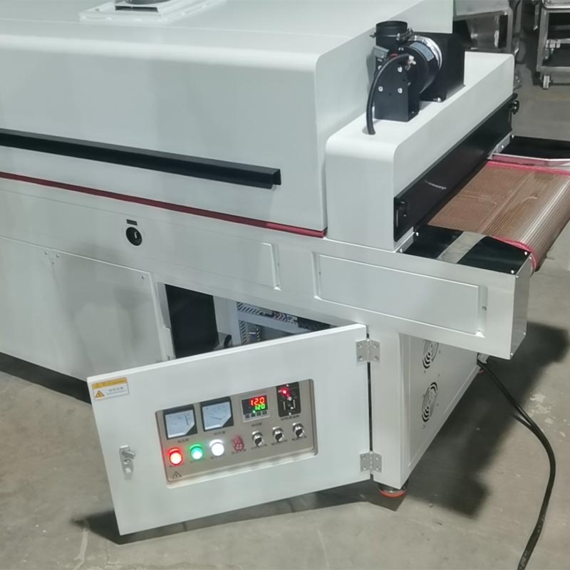 Forno industriale a tunnel con nastro in rete di teflon